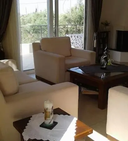 Rural 3-bedroom House Semesterbostad