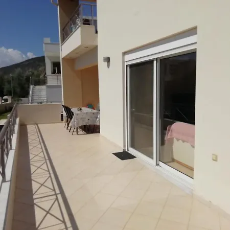 Rural 3-bedroom House Kalamata