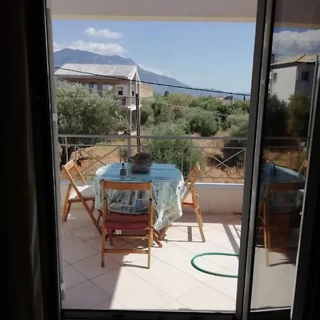 Rural 3-bedroom House