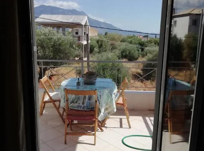 Rural 3-bedroom House