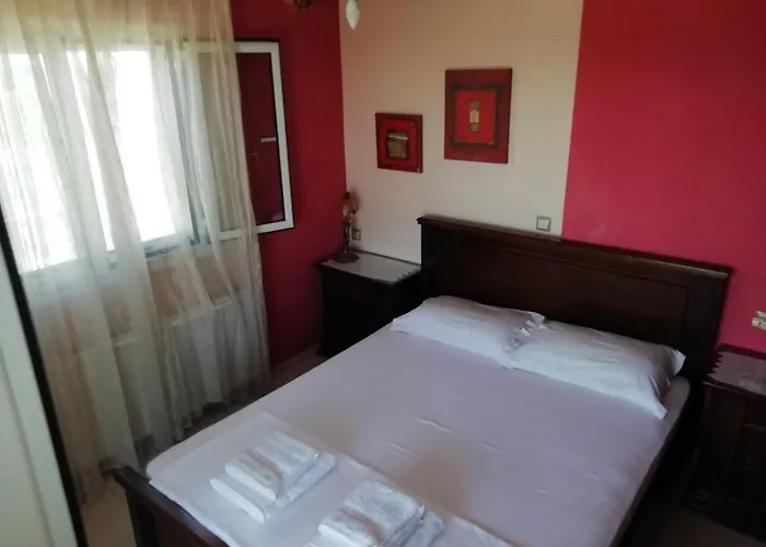 Casa de Férias Rural 3-bedroom House Calamata